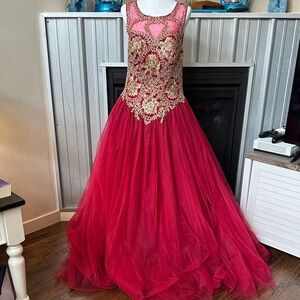 Red Tulle Prom Ball Gown with Gold Appliqué
